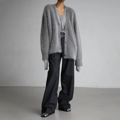NUVÉA™ | Cardigan luxueux à col en V et duveteux